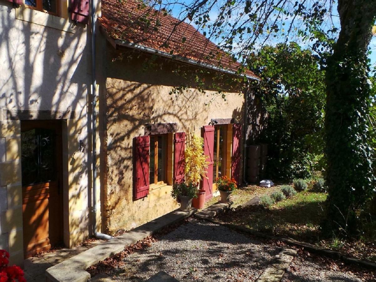 Les Coustilles Saint-Alvère Exterior foto