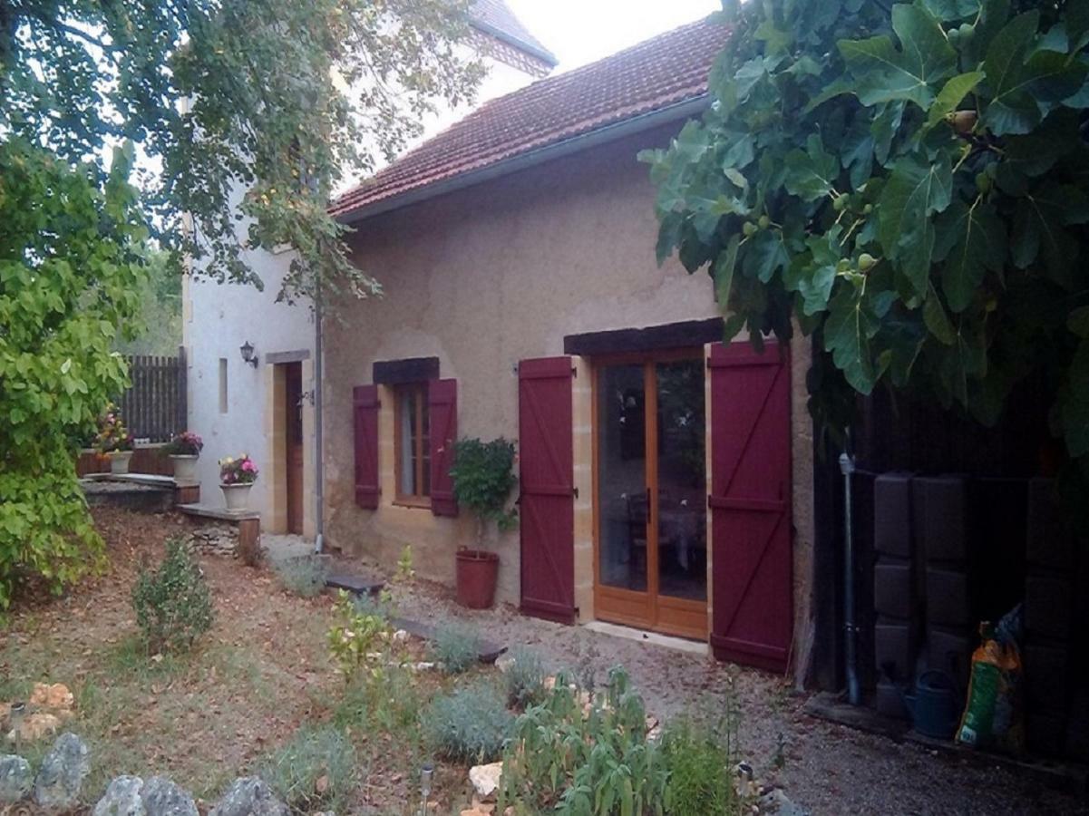 Les Coustilles Saint-Alvère Exterior foto